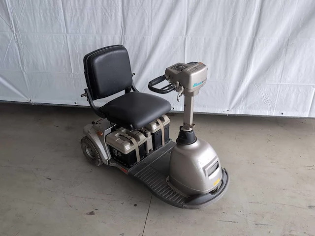 Suzuki - scootmobile - e-scooter - afbeelding 1 van  7