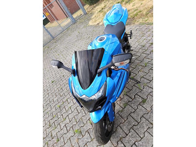 Suzuki - sport - gsx r 1000 - motorfiets - afbeelding 6 van  18