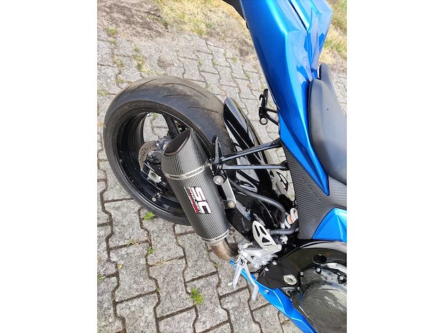 Suzuki - sport - gsx r 1000 - motorfiets - afbeelding 9 van  18