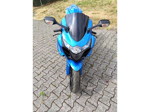 Suzuki - sport - gsx r 1000 - motorfiets - afbeelding 15 van  18