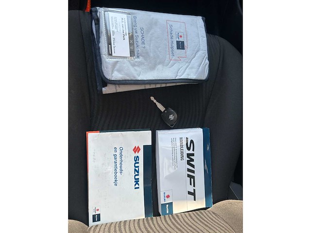 Suzuki - swift - 1.2 bandit easss - car - 2013 - afbeelding 3 van  25