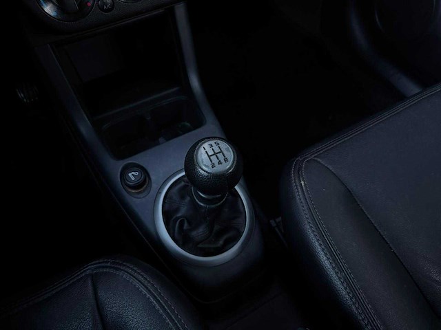 Suzuki - swift - 1.3 gls - car - 2006|2-tpl-88|iaw - afbeelding 8 van  20