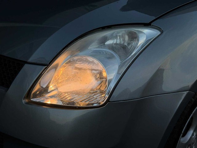 Suzuki - swift - 1.3 gls - car - 2006|2-tpl-88|iaw - afbeelding 10 van  20