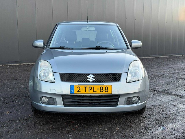 Suzuki - swift - 1.3 gls - car - 2006|2-tpl-88|iaw - afbeelding 18 van  20