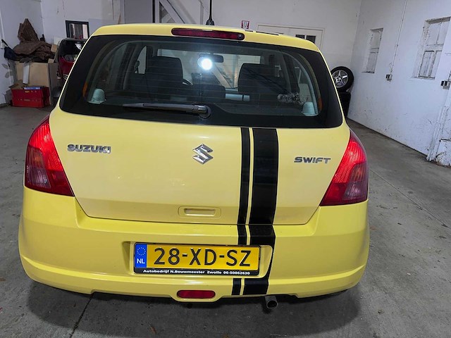Suzuki - swift - 1.3 shogun - 28-xd-sz- 2007 - afbeelding 4 van  7