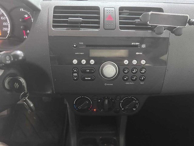 Suzuki - swift - 1.3 shogun - 84-gbd-5 - 2008 - afbeelding 2 van  9