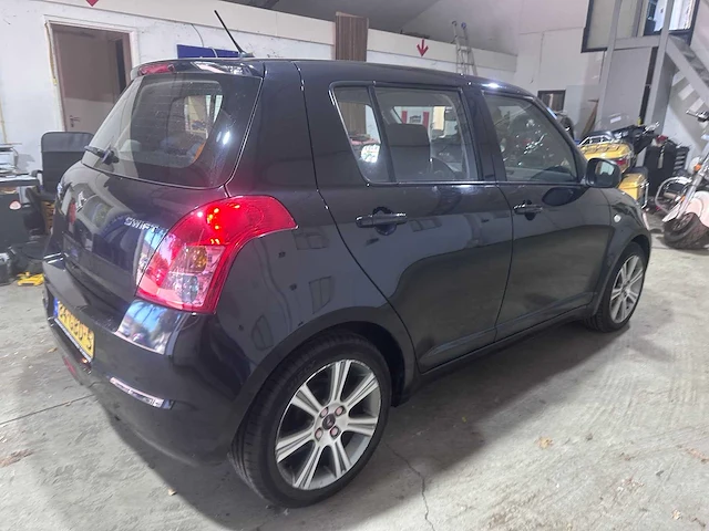 Suzuki - swift - 1.3 shogun - 84-gbd-5 - 2008 - afbeelding 13 van  18