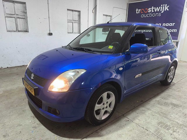Suzuki - swift - 1.5 exclusive - 16-rs-rf- 2005 - afbeelding 1 van  15