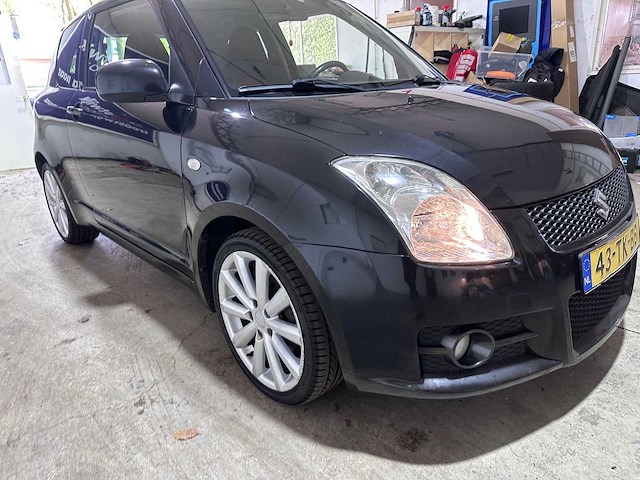 Suzuki - swift - 1.6 sport - 43-tk-bb- 2006 - afbeelding 9 van  13