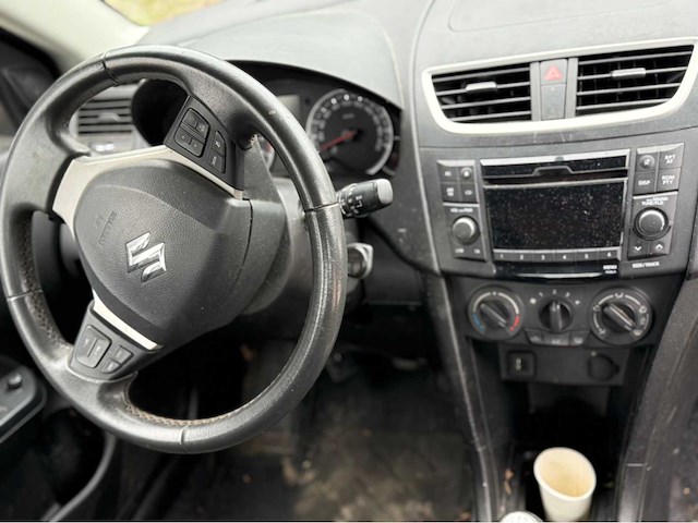 Suzuki - swift - personenauto - 2016 - afbeelding 4 van  20