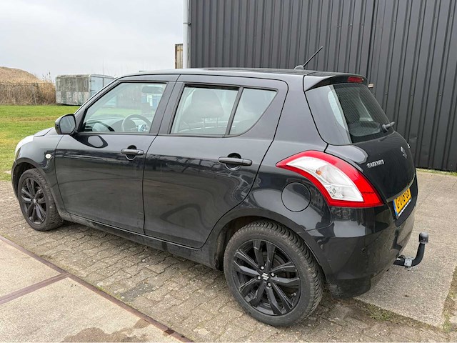 Suzuki - swift - personenauto - 2016 - afbeelding 16 van  20