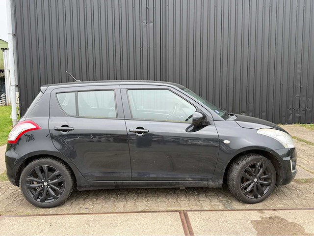 Suzuki - swift - personenauto - 2016 - afbeelding 14 van  14