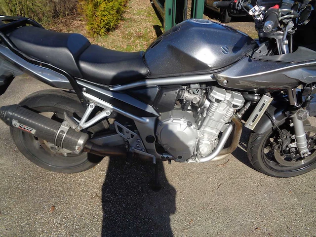 Suzuki - tour - gsf 1250 s bandit - motorcycle - afbeelding 3 van  8
