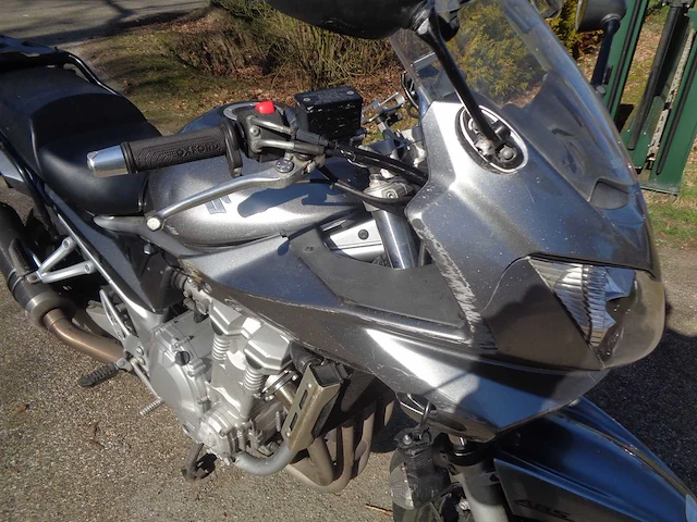 Suzuki - tour - gsf 1250 s bandit - motorcycle - afbeelding 5 van  8