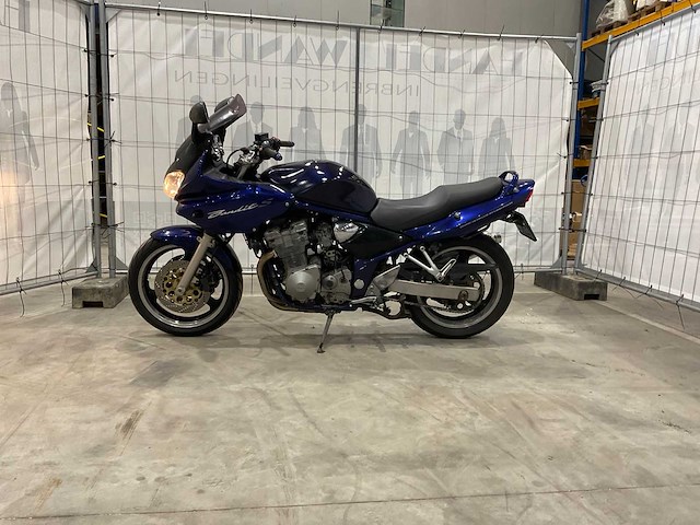 Suzuki - tour - gsf 600 s bandit - motorfiets - afbeelding 12 van  18