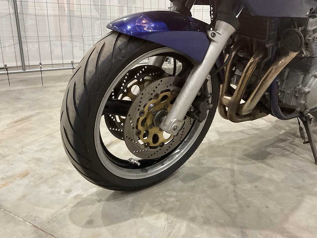 Suzuki - tour - gsf 600 s bandit - motorfiets - afbeelding 16 van  18