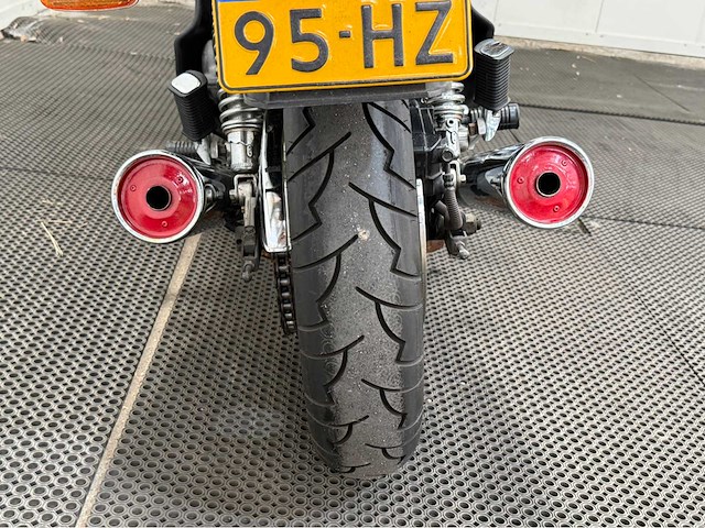 Suzuki - tour gsx 1100 e - motorfiets - 1980 - afbeelding 4 van  19
