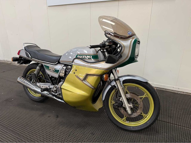 Suzuki - tour gsx 1100 e - motorfiets - 1980 - afbeelding 13 van  19
