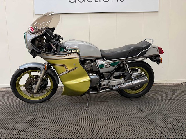 Suzuki - tour gsx 1100 e - motorfiets - 1980 - afbeelding 15 van  19