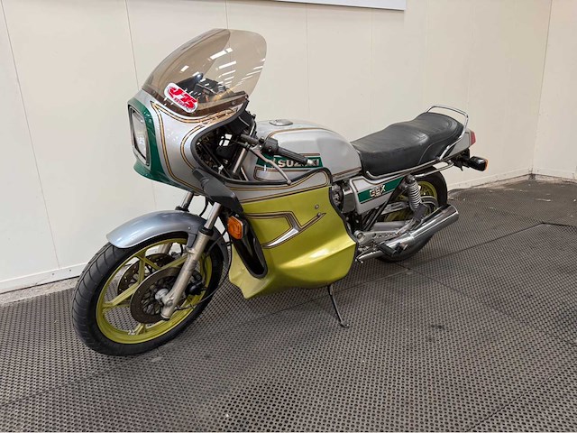 Suzuki - tour gsx 1100 e - motorfiets - 1980 - afbeelding 16 van  19