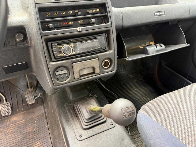 Suzuki - vitara - 1.6 comm. jlx - bedrijfswagen - 1992 - afbeelding 2 van  26