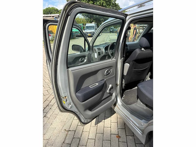 Suzuki - wagon - r+ - personenauto - afbeelding 3 van  13