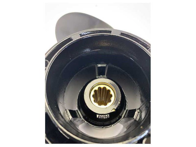Suzuki 10-1/4 x 10 aluminium black coated marine propeller - 58100-96372-yay - afbeelding 5 van  7