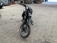 Suzuki 125 sm motorfiets - afbeelding 5 van  12