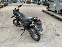 Suzuki 125 sm motorfiets - afbeelding 9 van  12