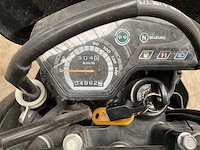 Suzuki 125 sm motorfiets - afbeelding 4 van  13