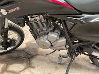Suzuki 125 sm motorfiets - afbeelding 13 van  13
