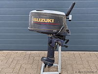 Suzuki 4 pk buitenboordmotor - afbeelding 2 van  3