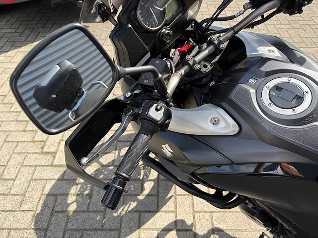 Suzuki all-road dl 1000 v-strom abs motorfiets - afbeelding 33 van  57