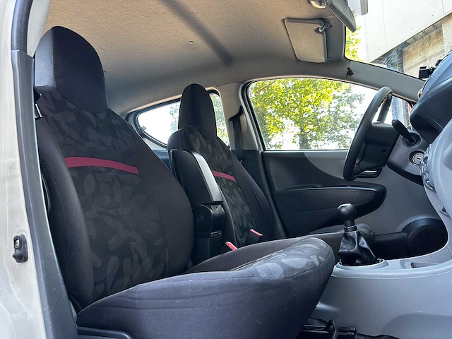Suzuki alto 1.0 comfort 67pk 2010 (origineel-nl), 36-kzl-1 - afbeelding 29 van  61