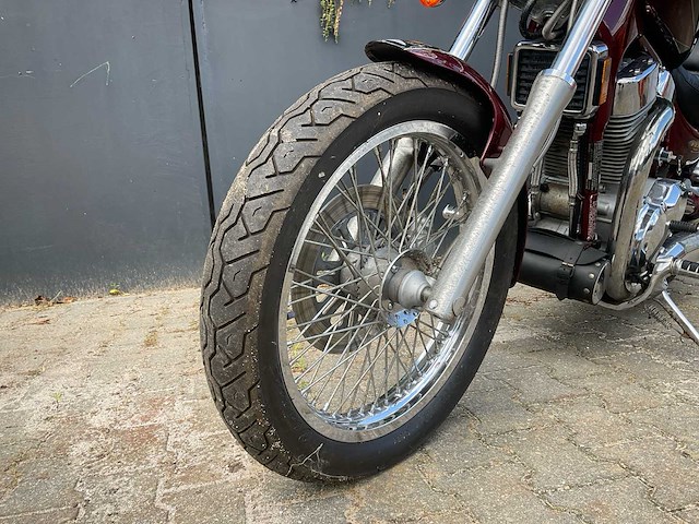 Suzuki chopper vs 1400 intruder motorfiets - afbeelding 18 van  22