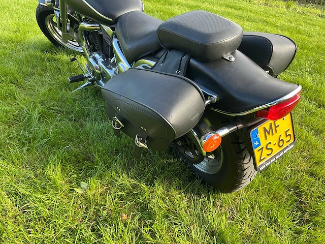 Suzuki chopper vz 800 marauder motorfiets - afbeelding 16 van  26