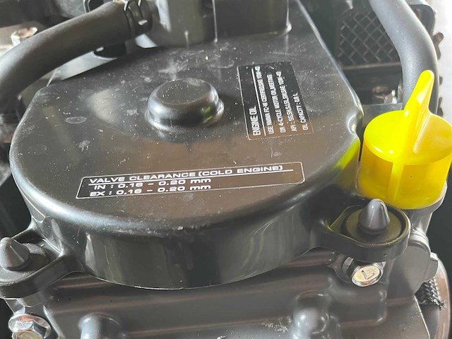 Suzuki four stroke 9.9 buitenboordmotor - afbeelding 7 van  20