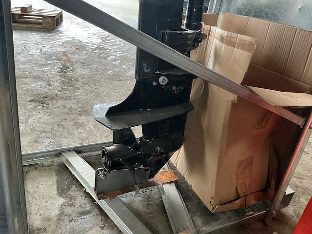 Suzuki four stroke 9.9 buitenboordmotor - afbeelding 15 van  20