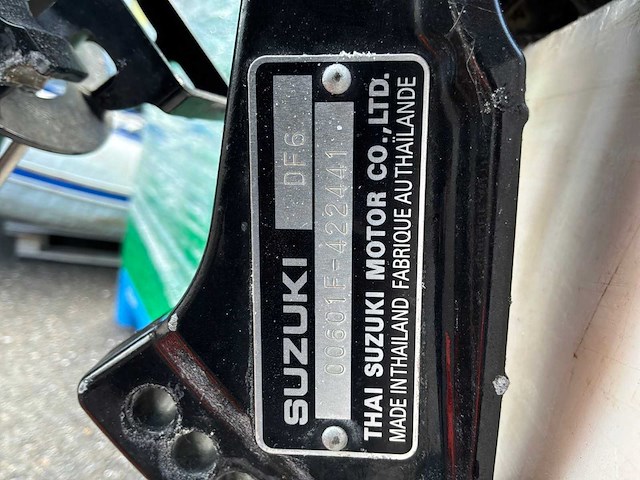 Suzuki four stroke df6 buitenboordmotor - afbeelding 9 van  9
