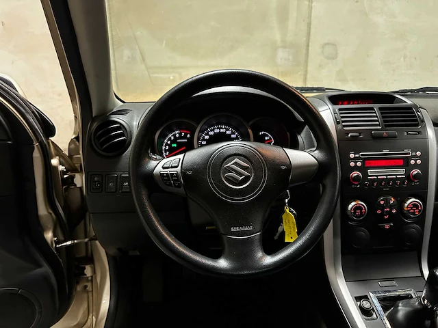 Suzuki grand vitara 1.6-16v exclusive 4x4 106pk 2006 (origineel-nl), 64-sk-hd - afbeelding 13 van  53