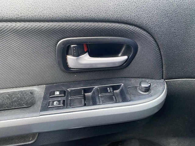 Suzuki grand vitara 2.0-16v exclusive 2006 | 31-st-kx - afbeelding 27 van  28