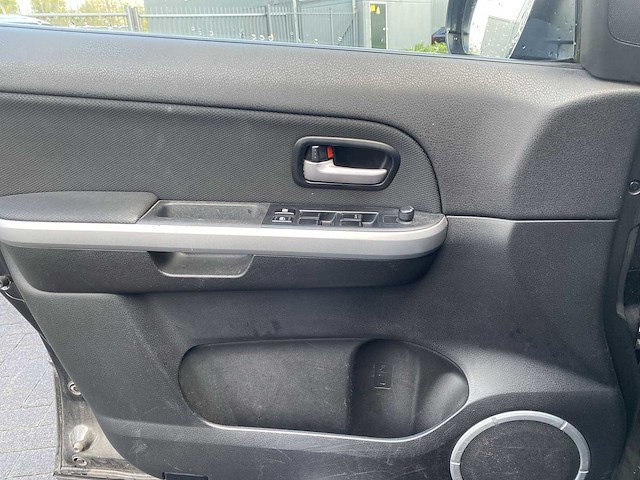 Suzuki grand vitara 2.0-16v exclusive 2006 | 31-st-kx - afbeelding 2 van  28