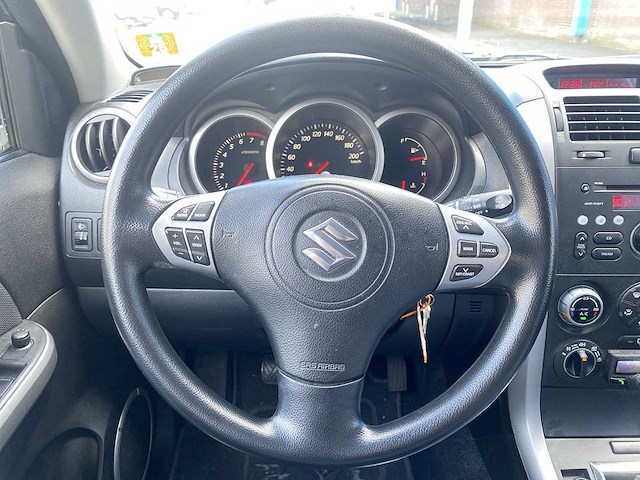 Suzuki grand vitara 2.0-16v exclusive 2006 | 31-st-kx - afbeelding 6 van  28