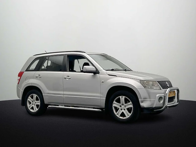 Suzuki grand vitara 2.0-16v exclusive 2006 | 67-tf-pt - afbeelding 4 van  49