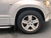 Suzuki grand vitara 2.0-16v exclusive 2006 | 67-tf-pt - afbeelding 15 van  49