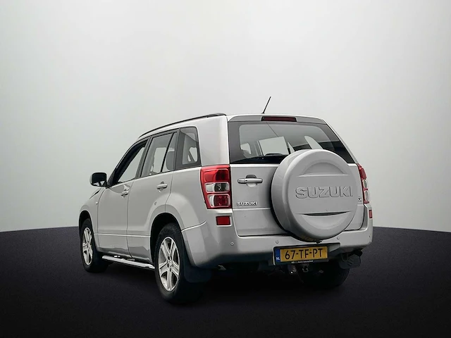 Suzuki grand vitara 2.0-16v exclusive 2006 | 67-tf-pt - afbeelding 12 van  49