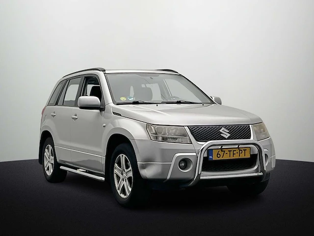 Suzuki grand vitara 2.0-16v exclusive 2006 | 67-tf-pt - afbeelding 23 van  49
