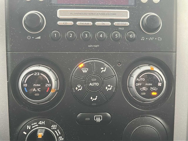Suzuki grand vitara 2.0-16v exclusive 2007 | 73-xk-bb - afbeelding 8 van  24