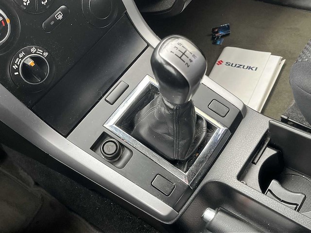 Suzuki grand vitara 2.0-16v exclusive 2007 | 73-xk-bb - afbeelding 9 van  24