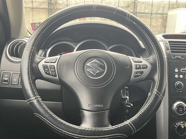 Suzuki grand vitara 2.0-16v exclusive 2007 | 73-xk-bb - afbeelding 5 van  24